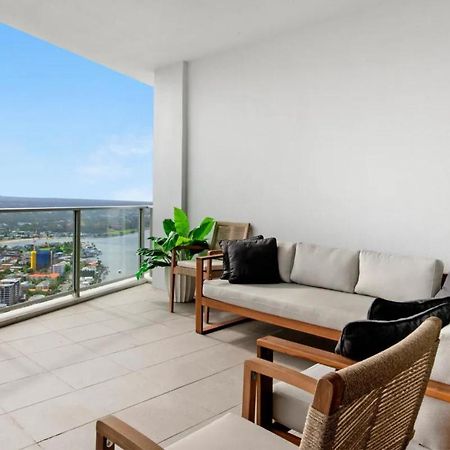 Circle On Cavill By Vaun Aparthotel Gold Coast Bagian luar foto