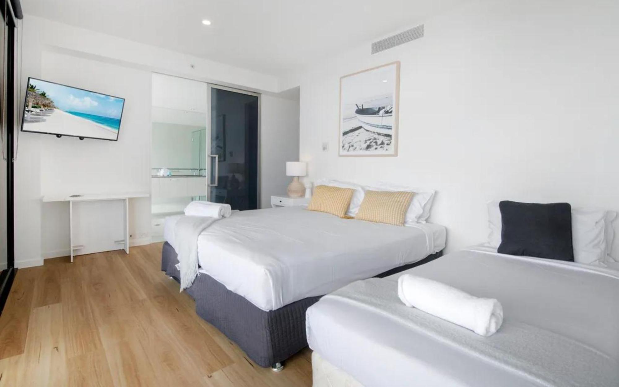 Circle On Cavill By Vaun Aparthotel Gold Coast Bagian luar foto