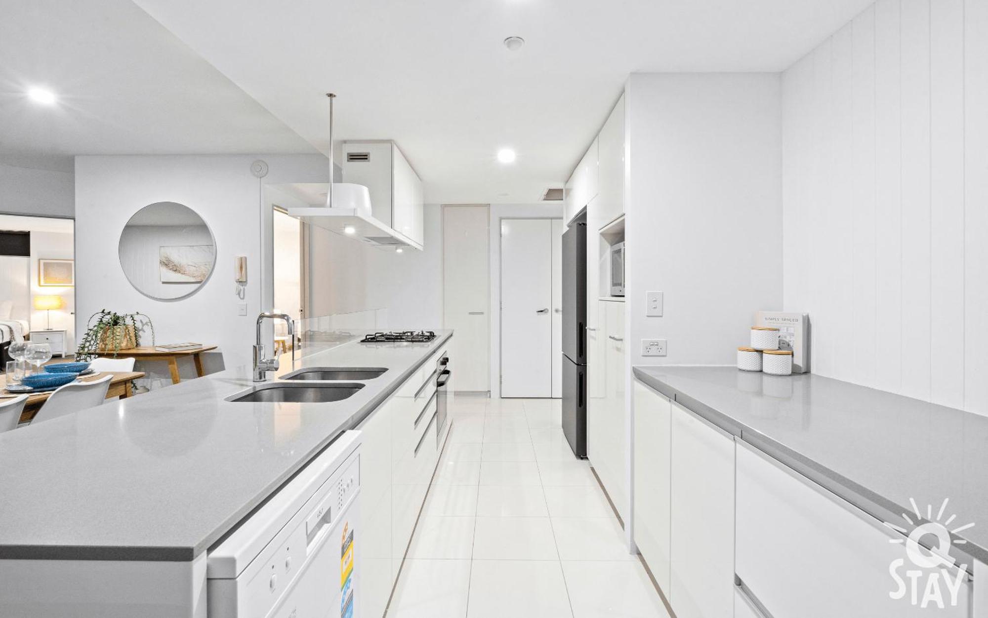 Circle On Cavill By Vaun Aparthotel Gold Coast Bagian luar foto