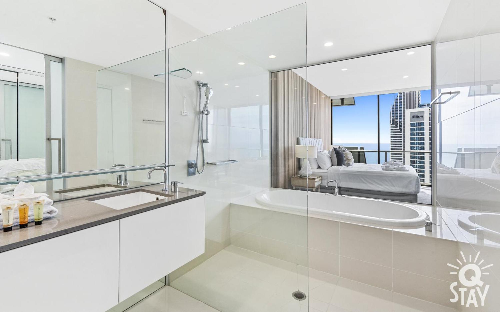 Circle On Cavill By Vaun Aparthotel Gold Coast Bagian luar foto