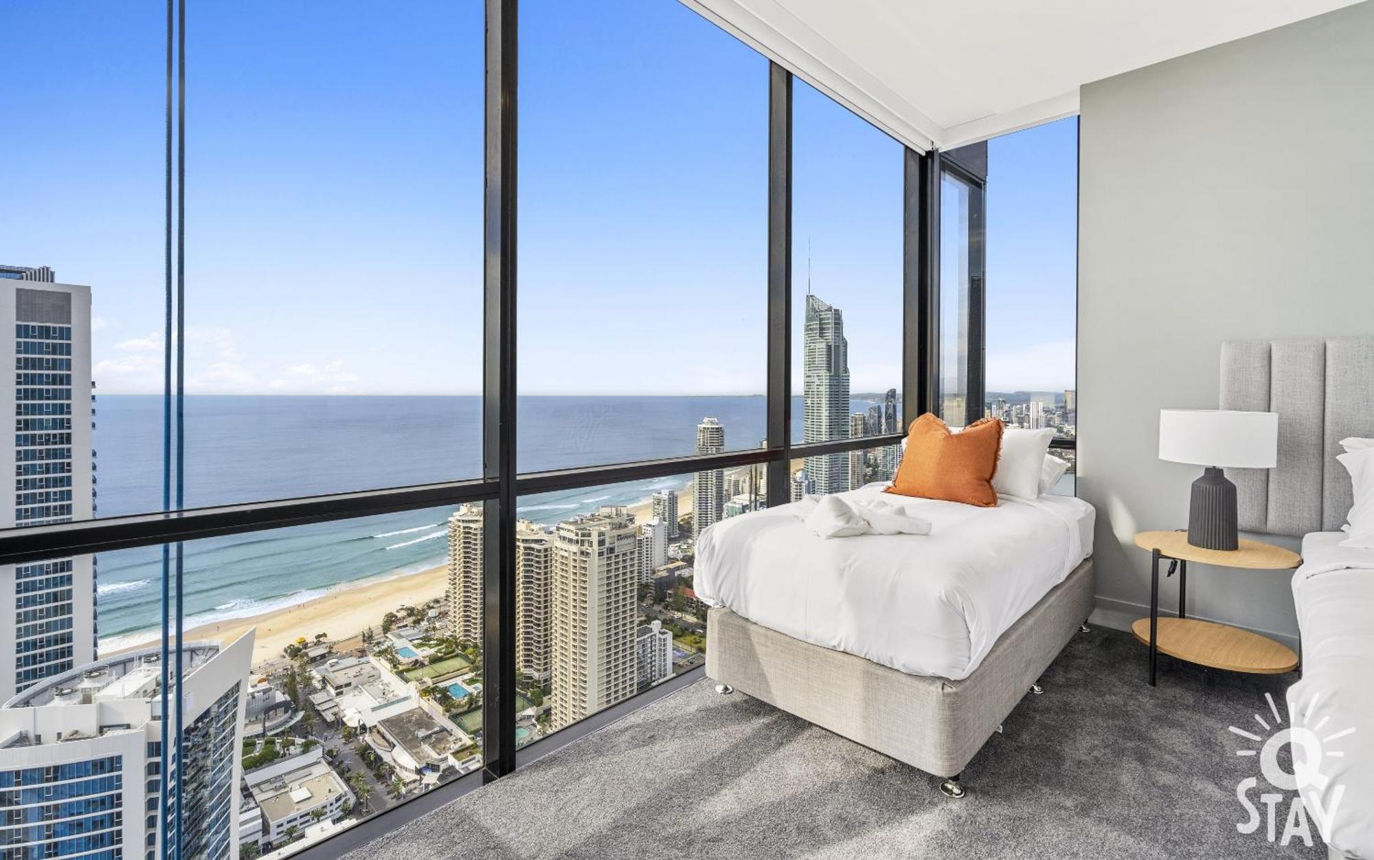 Circle On Cavill By Vaun Aparthotel Gold Coast Bagian luar foto